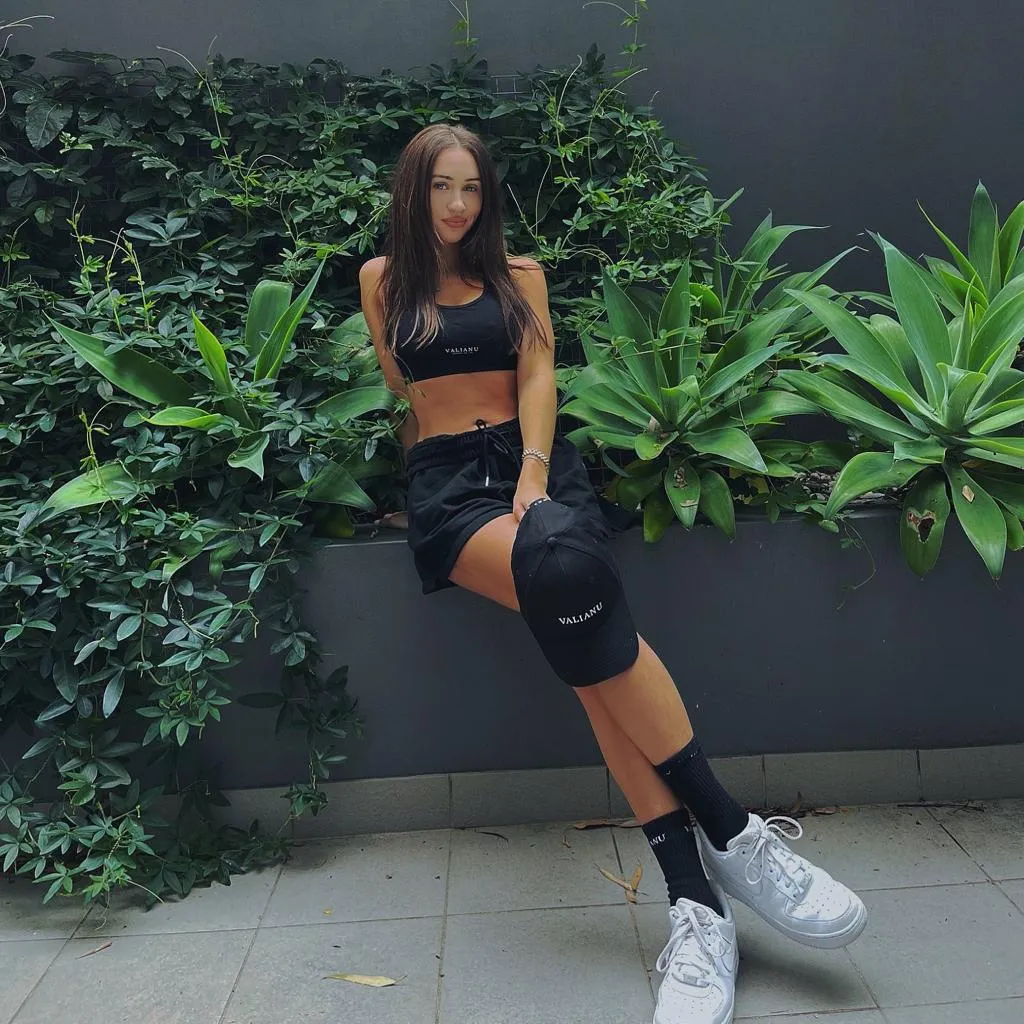 Black Crop Bra