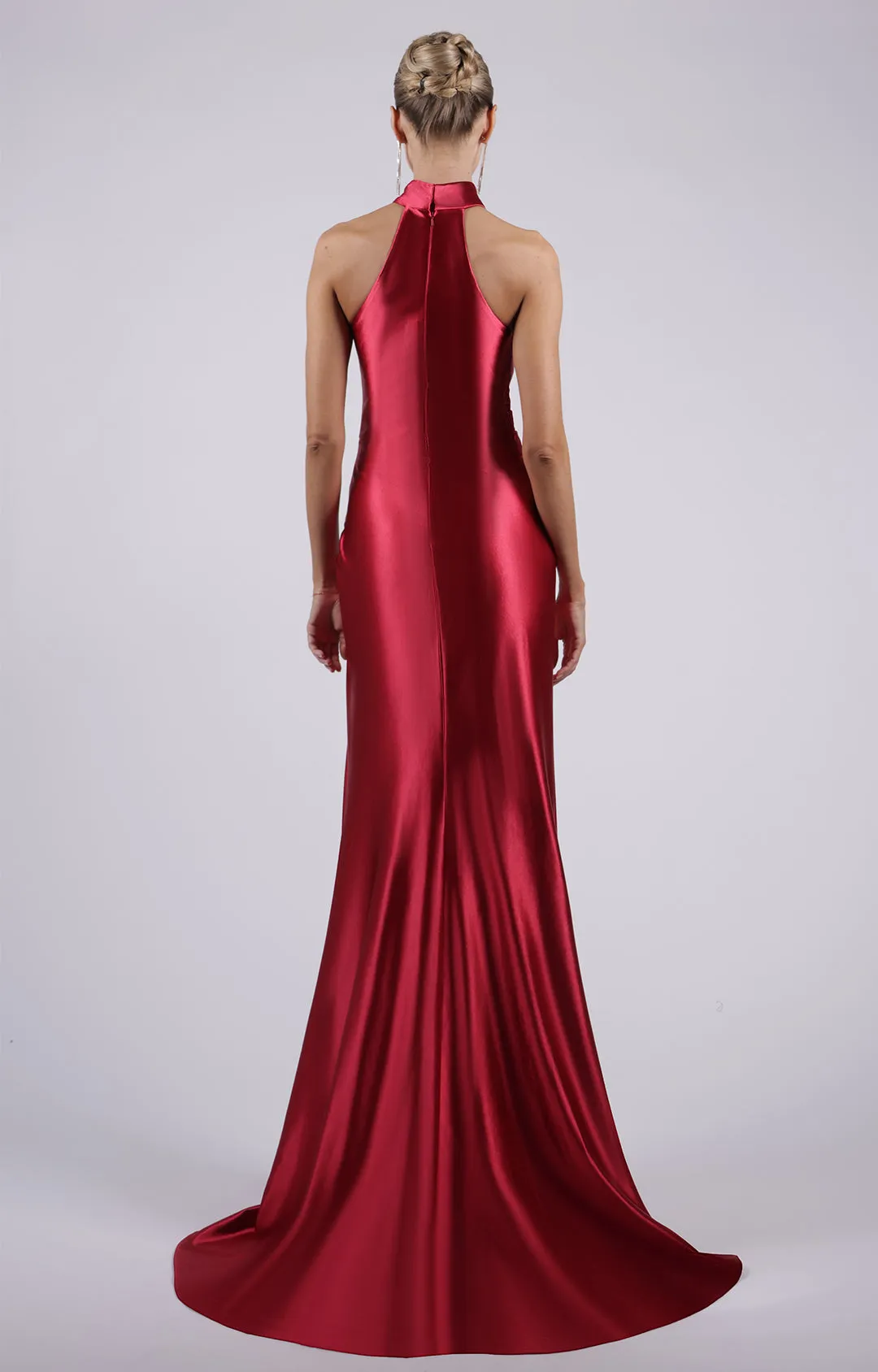 Sleeveless High-Neck Pleated Split Small Tail Dresses