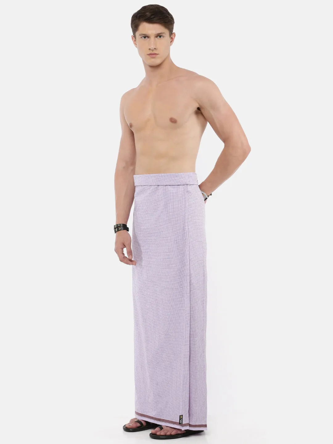 WHITE MACHO 26